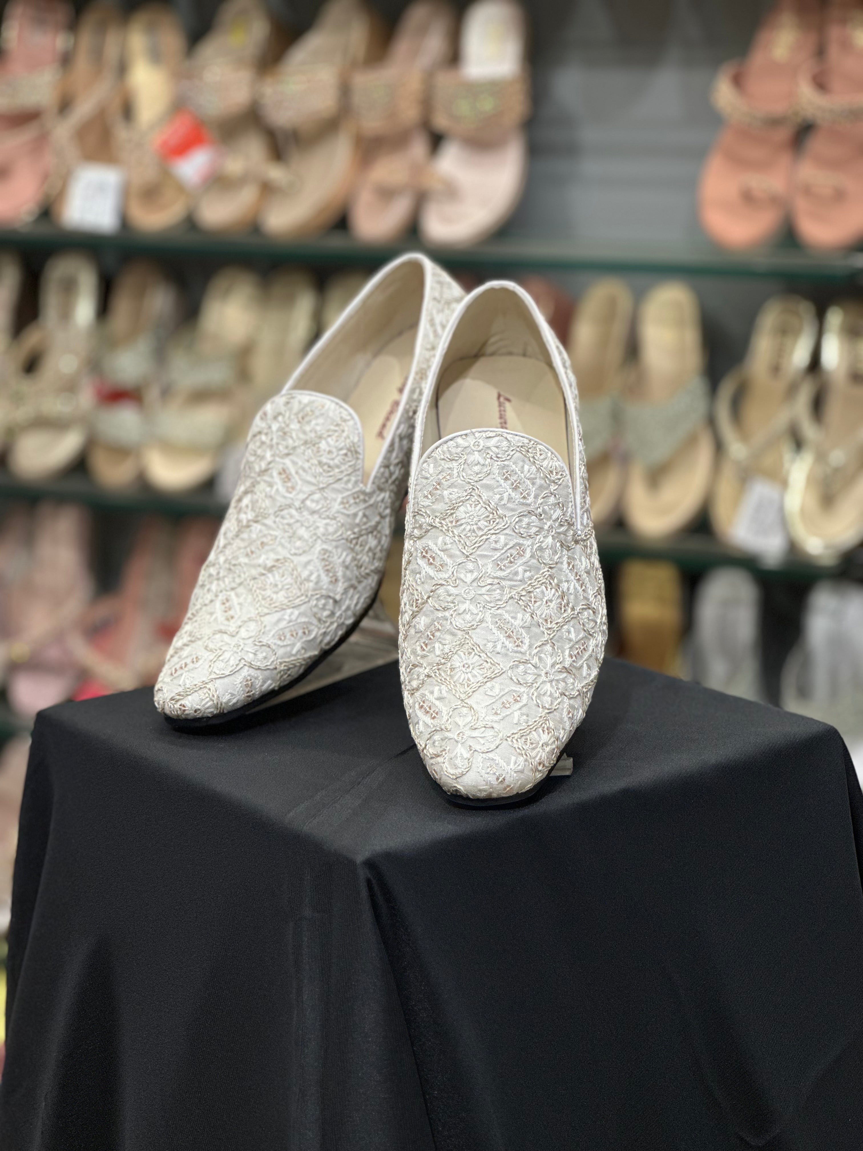 BIG SIZE ROYAL IVORY EMBROIDERED LOAFER 11/12