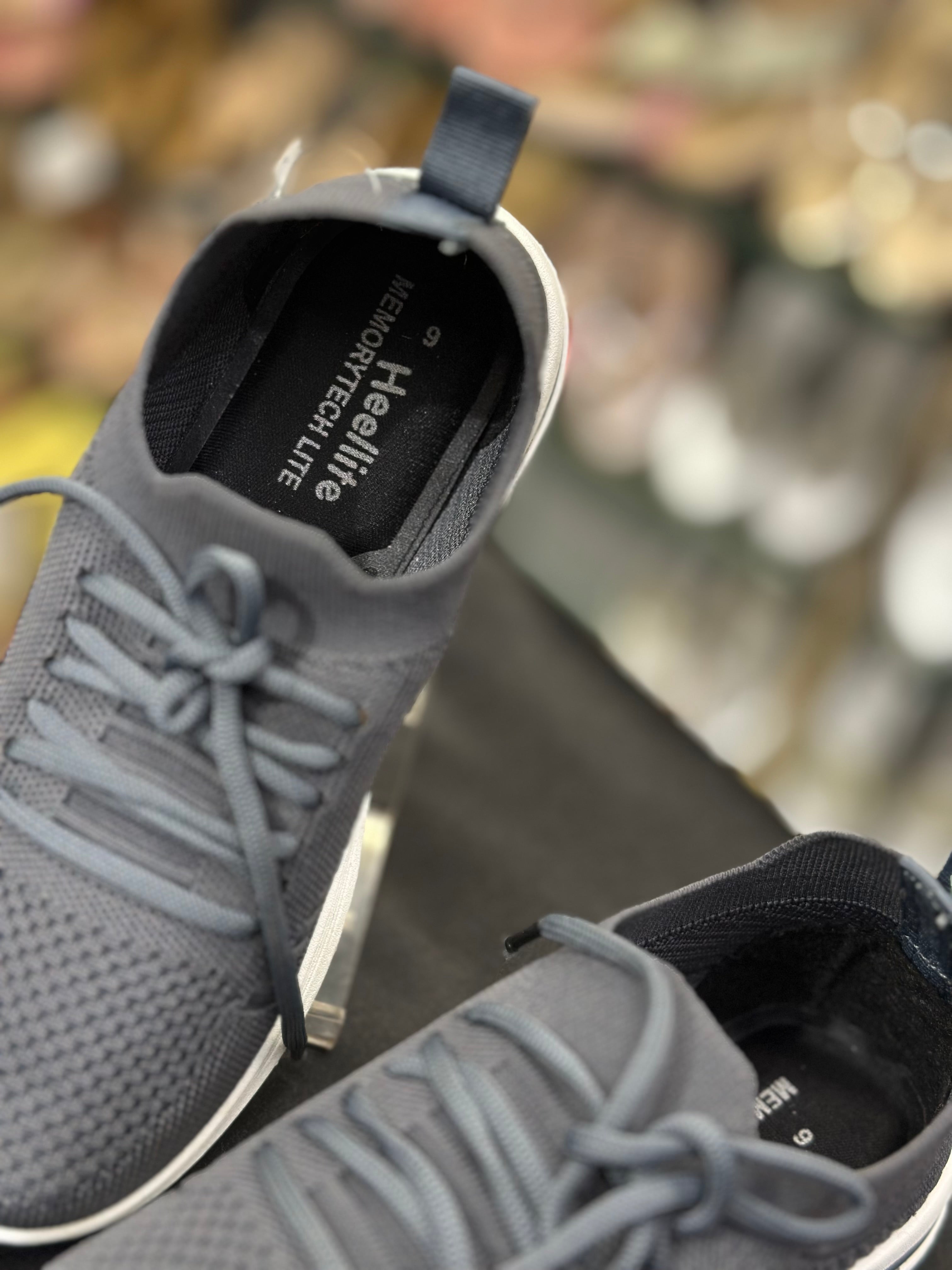 WOMEN WEIGHTLESS SLIP ON SHOES S-03