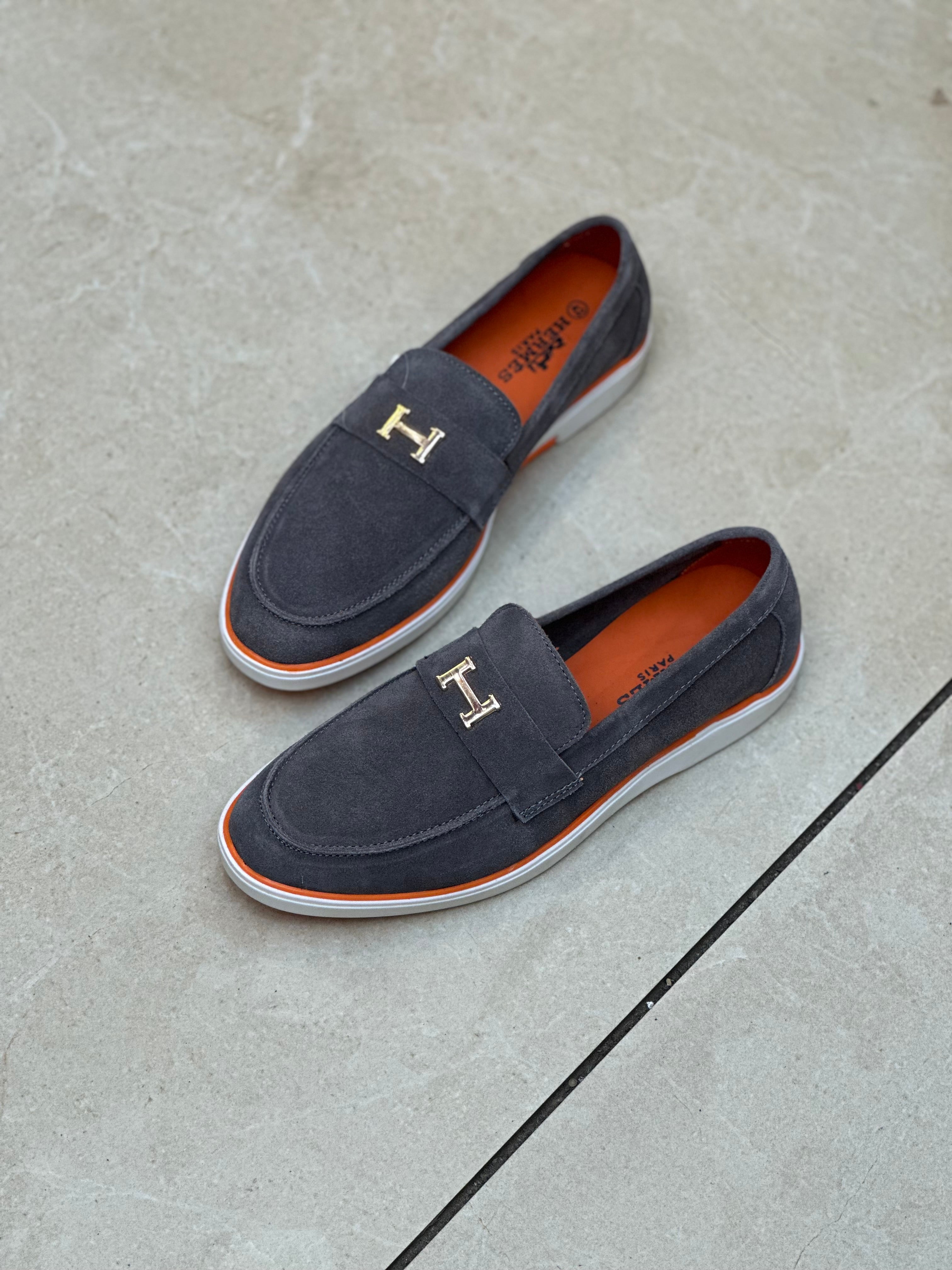 GREY SUEDE LEATHER LOAFER - OLD MONEY STYLE